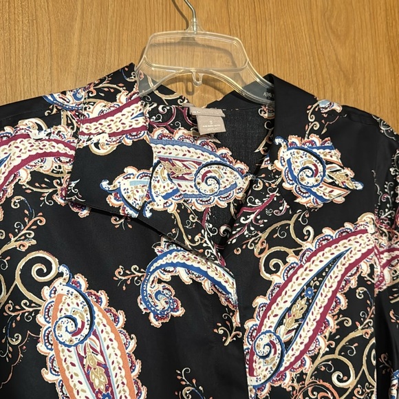 Paisley Print Women's no iron button front shirt size size 3 US size 16/18 Chico - Picture 4 of 6